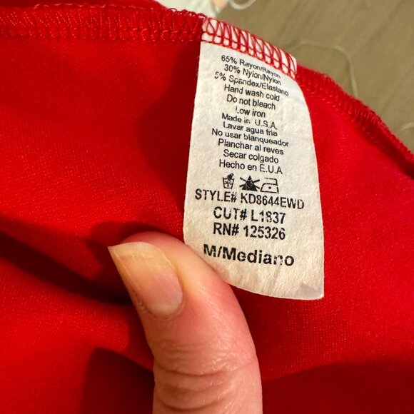 Red Dress - Picture 6 of 6